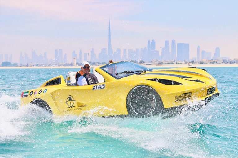 Dubai's Jetcar Extravaganza A Speedy Sojourn